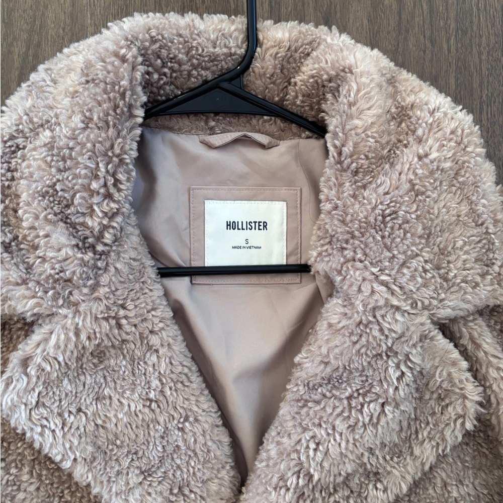 Hollister size small jacket - Picture 10 of 12